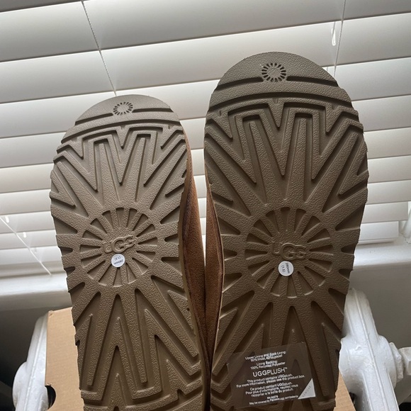 UGG Tasman Chestnut size 11 - Picture 4 of 4